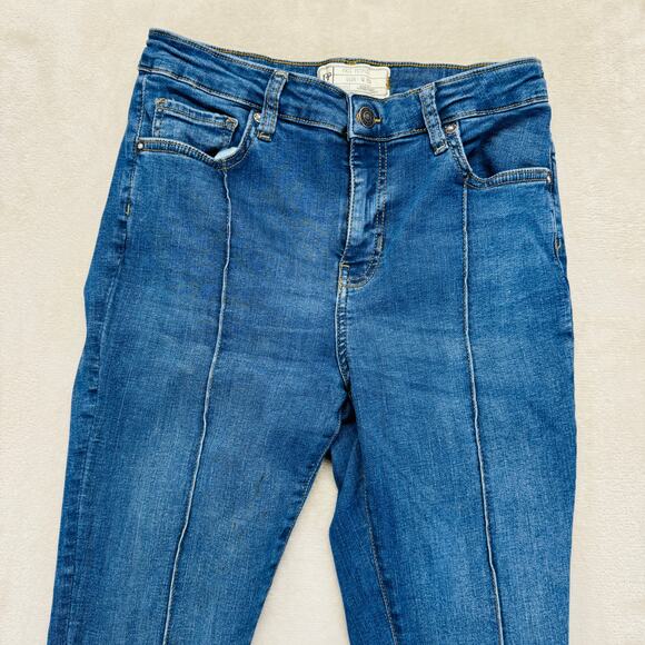 Free People Jeans Women 29R Med Wash Blue Denim Pintuck Step Hem Mid Rise Skinny - Picture 2 of 13